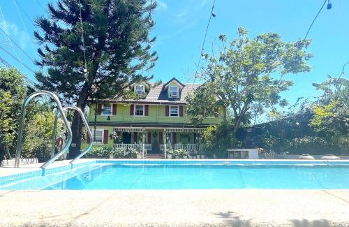 Santa Rosa House | Madie's Place B&B with Private Pool in Santa Rosa near Enchanted Kingdom