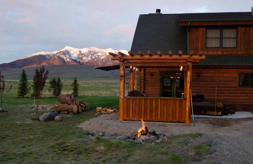 Cameron House | Madison Valley Cabin