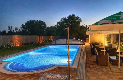 Kisvarda Bed & Breakfast | Madison Village
