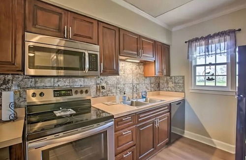 Madisonville House | Madisonville Townhome w/View!