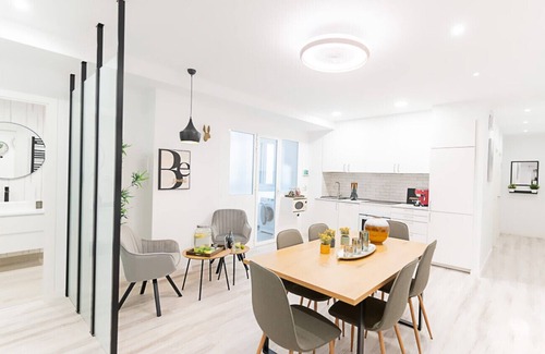 Cotos Bed & Breakfast | Madrid: room with comfort, convenience and shared areas, Chamartín – Mauricio Legendre