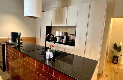 Malasana Apartment | Madrid Urban Getaway - 2BR Apartment