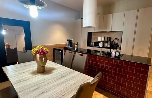 Malasana Apartment | Madrid Urban Getaway - 2BR Apartment