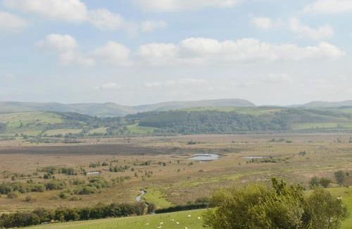 Glandyfi House | Maes Rheidol