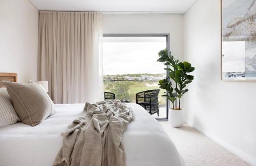 Magenta Shores House | Magenta Palms