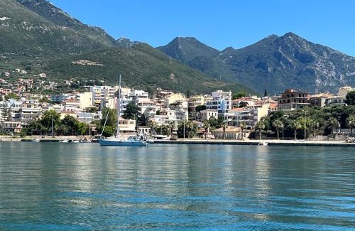 Kiparissia Apartment | Magical Seaside Town Boutique Apts 1