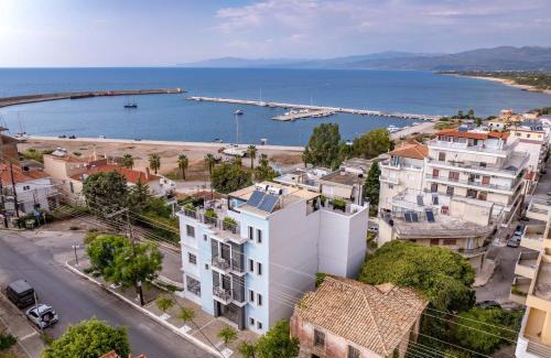 Kiparissia Apartment | Magical Seaside Town Boutique Apts 1
