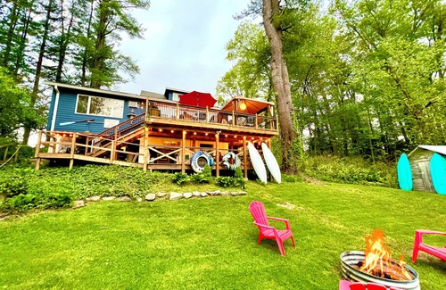 Mount Marion House | Magical Waterfront Escape from the city located in the Hudson Valley!