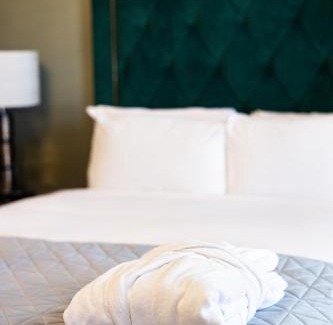 Baltinglass Hotel | Magmell Townhouse