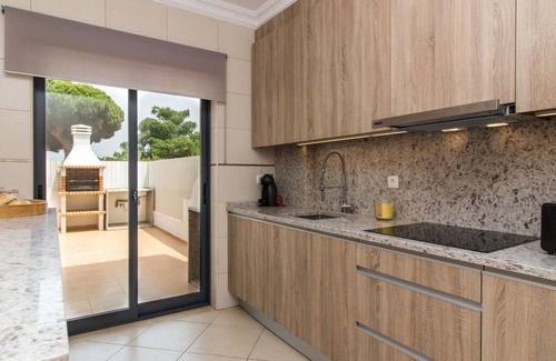 Mosqueira Villa | Magnólia O House | Pool View & Privat Garden & Garage