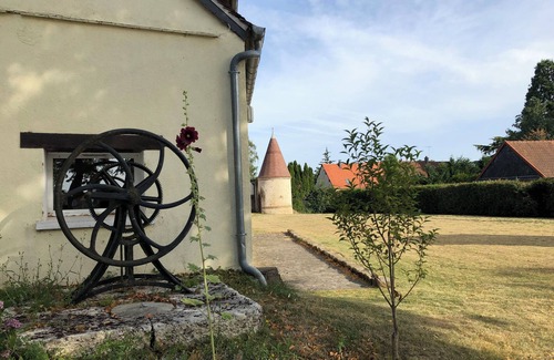 Bailleau-l'Eveque House | Magnificent 17th century property entirely renovated in a unique setting!
