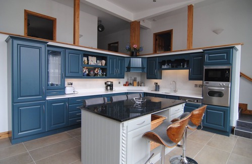 Ballyvaughan House | Magnificent 5 Bedroom House Fronting Onto Shoreline with Wifi