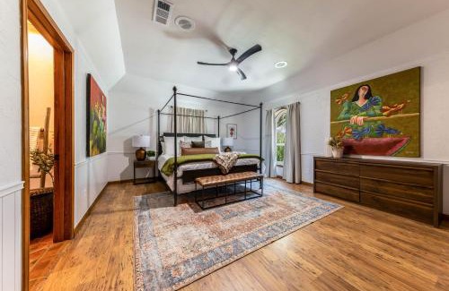 Gonzales House | Magnificent 90-acre Texas Ranch Estate On San Marcos River - 5 Bedrooms - Newly Renovated & Professionally Furnished 9t Ranch By Boutiq
