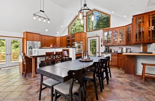 Brightwood House | Magnificent Custom-Built Lodge Surrounded By Forest of Douglas Firs, Cedar Trees