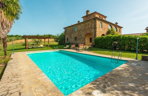 Sinalunga Villa | Magnificent Leopoldian Villa for 10p (+option. 4p) with private pool and garden