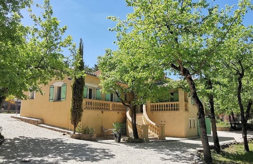 Faucon Apartment | Magnificent studio in a superb villa at the foot of Mont Ventoux