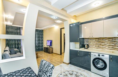 Baku Apartment | Magnificent Vacation apartment by Bea Paradise