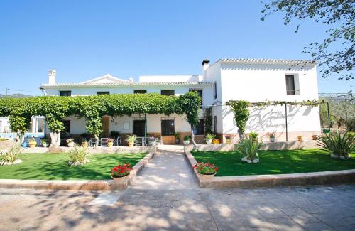 Onil Villa | Magnificient Rural Home With Pool and BBQ