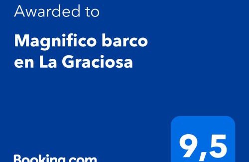Caleta de Sebo Boat Rental | Magnifico barco en La Graciosa
