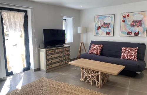 Peyrolles-en-Provence House | Magnifique studio indépendant 35m2 proche du lac et au coeur du village