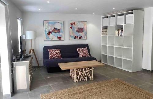 Peyrolles-en-Provence House | Magnifique studio indépendant 35m2 proche du lac et au coeur du village