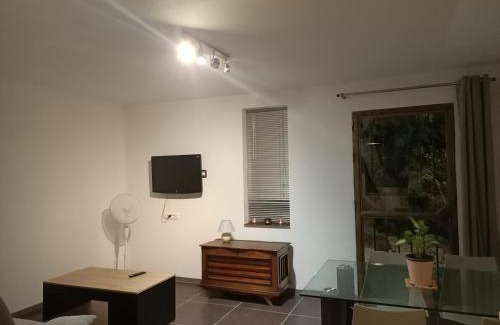 Montesquieu-des-Alberes Apartment | magnifique studio pour curiste