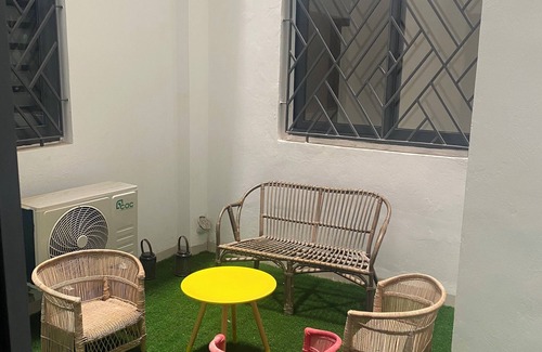 Point E Apartment | Magnifique Studio Très Calme au Cœur de Point E