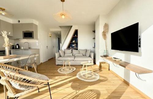 Kerroch Apartment | Magnifique ! T3 les pieds dans l’eau vue mer