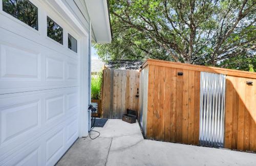Blossoms Park House | Magnolia - A Birdy Vacation Rental