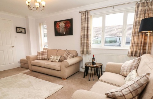 Bircotes Cottage | MAGNOLIA CORNER, pet friendly, with a garden in Tickhill