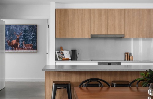 Porepunkah House | Magnolia on Monash - This unique modern home offers the perfect space for your holiday experience. Fit for families or groups of friends wanting to bask in all that the property and our region has to offer.