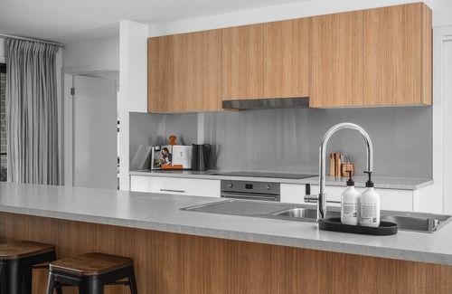 Porepunkah House | Magnolia on Monash - This unique modern home offers the perfect space for your holiday experience. Fit for families or groups of friends wanting to bask in all that the property and our region has to offer.