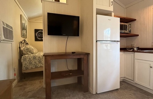 Magnolia House | Magnolia Tiny House in the Country