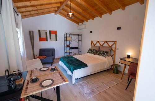 Lousa Bed & Breakfast | Magnolias Cottage