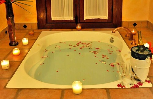 Bullet Tree Falls Resort | Mahogany Hall Boutique Resort