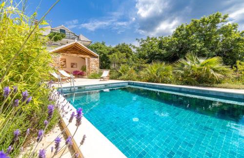 Stari Grad House | Mai's Cottage