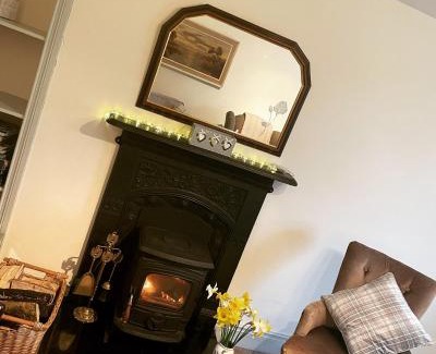 Elton Apartment | Mai's Cottage Suite - Charming Holiday Rental