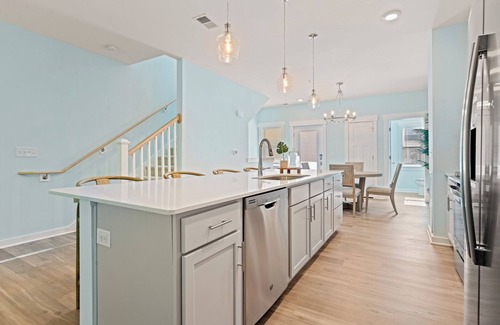 Bermuda Bay House | Mai Tai 3 Bedroom at Cambridge Cove with Private Hot Tub!