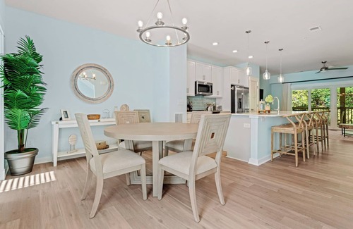 Bermuda Bay House | Mai Tai 3 Bedroom at Cambridge Cove with Private Hot Tub!