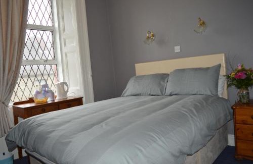 Tipperary House | Maid Of Erin Guesthouse
