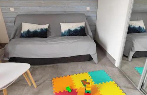 Bielle Apartment | Mailh- Massibé T2 5 pers climatisation piscine couverte linge de maison inclus parking jardin clos