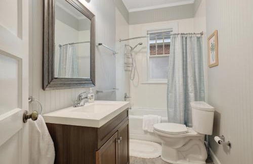 New Iberia Apartment | Main Street Charmer