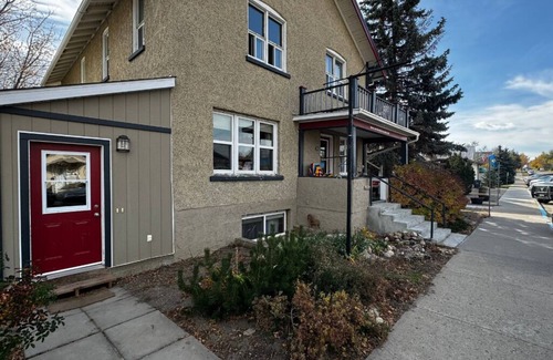 Nanton Apartment | Main Street Hotel