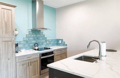 Cottonwood Condo | Main Street Loft (Luxury 2nd Floor Condo)