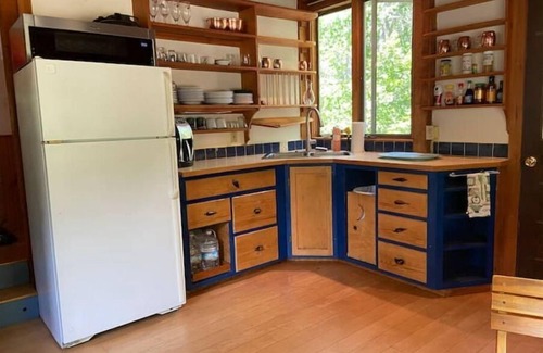 Warren Cottage | Maine Post and Beam Country Cottage