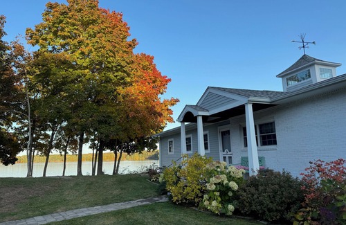 Newcastle Cottage | Maine Waterfront Cottage: Nestled on an acre of land, with 500ft of shore front