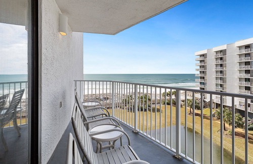 Tang-O-Mar Condo | Mainsail 158 - Gulf Front, Free Beach Service, Community Pool, Hot Tub!