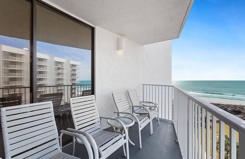 Tang-O-Mar Condo | Mainsail 158 - Gulf Front, Free Beach Service, Community Pool, Hot Tub!