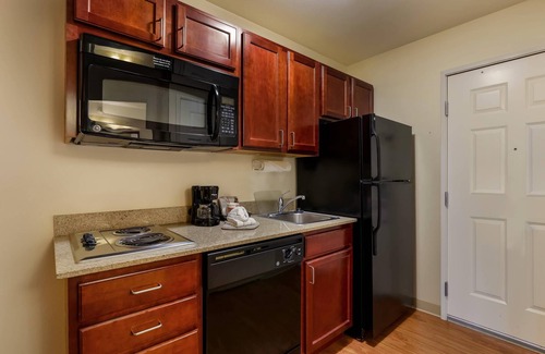 Fitchburg Hotel | MainStay Suites Fitchburg - Madison