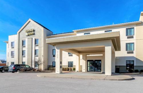 Bridgeton Hotel | MainStay Suites St Louis Airport